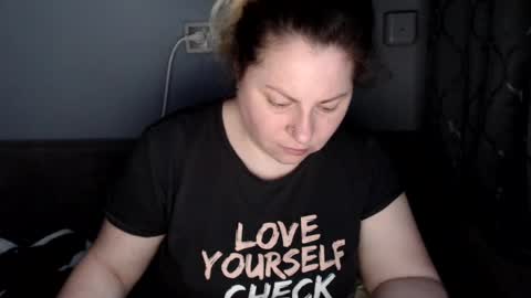 Laura online show from 06/28/26, 01:28