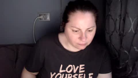 Laura online show from 06/30/26, 02:29
