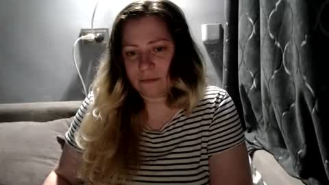 Laura online show from 07/23/26, 01:58