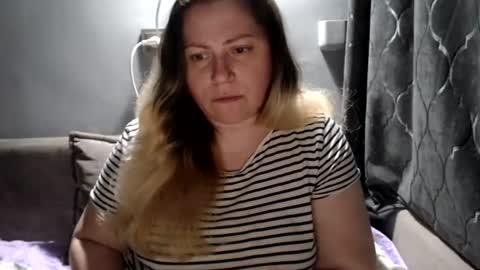 Laura online show from 07/23/26, 08:29