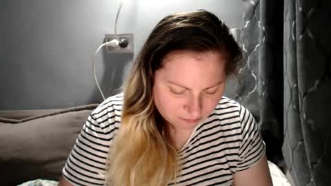 Laura online show from 07/24/26, 07:34