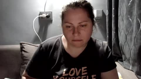 Laura online show from 07/28/26, 07:26