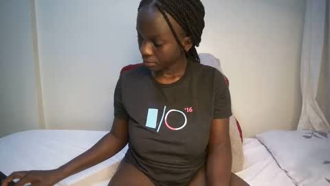 candycurly_ online show from 02/22/25, 12:08