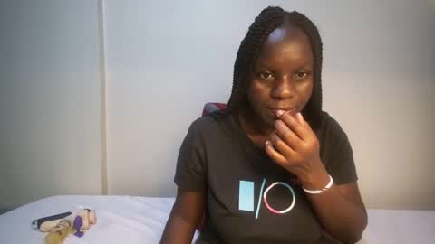 candycurly_ online show from 03/06/25, 12:00