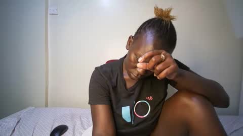 candycurly_ online show from 10/26/25, 02:34