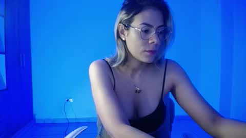 Candy Dowson online show from 11/19/25, 10:59