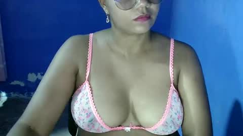 Snapshot of candyflowerlub chatting on 01/15/25, 03:11 candyflowerlub online show from 01/15/25, 03:11