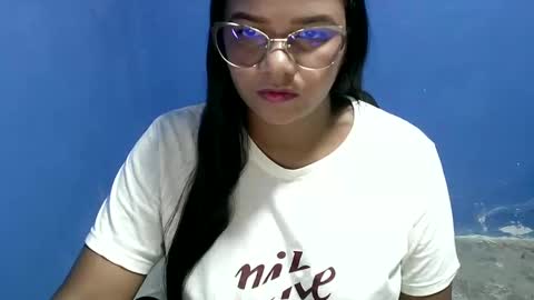 Snapshot of candyflowerlub chatting on 02/23/25, 12:19 candyflowerlub online show from 02/23/25, 12:19