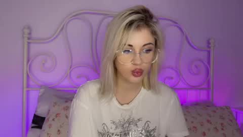 You can call me HH online show from 11/28/25, 04:20