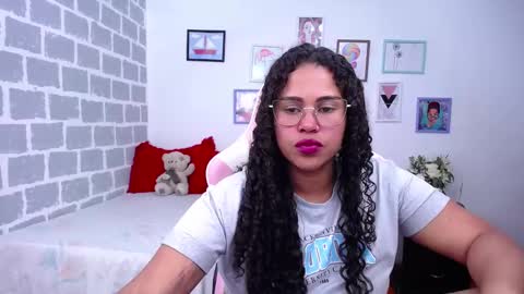 Snapshot of candyhot_sex chatting on 03/09/25, 03:54 Karen online show from 03/09/25, 03:54