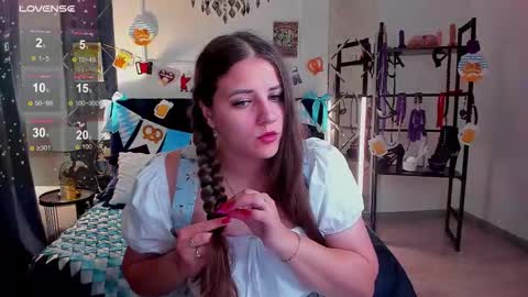 Sofia online show from 10/03/25, 12:40