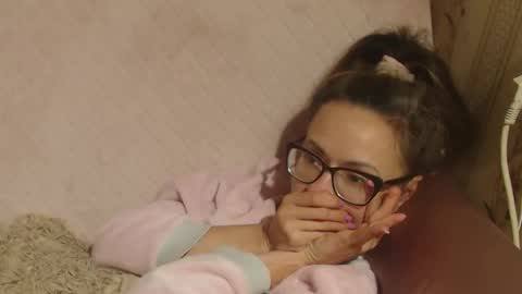 say meow and send tip  online show from 10/18/25, 11:00