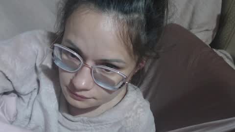 say meow and send tip  online show from 04/24/26, 10:56