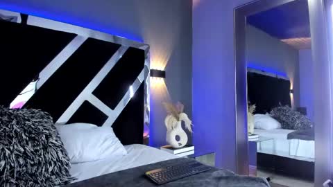 Snapshot of candyluxury_ chatting on 02/05/25, 11:39 candyluxury_ online show from 02/05/25, 11:39