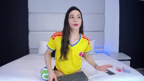 candyluxury_ online show from 06/23/26, 12:25