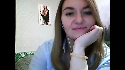 Daisy online show from 02/19/25, 12:03