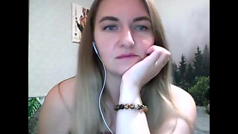 Daisy online show from 09/15/25, 08:42