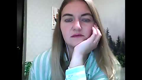 Daisy online show from 09/17/25, 08:43