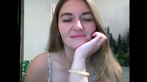 Daisy online show from 10/17/25, 08:33