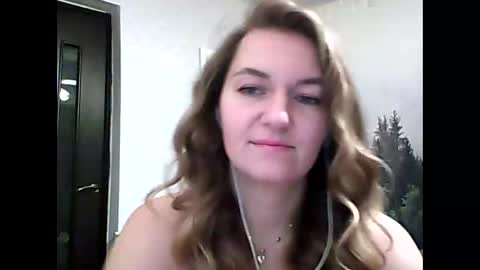 Daisy online show from 12/15/25, 09:30