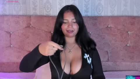 Snapshot of candys_victoria chatting on 05/13/26, 04:32 Candys Victoria online show from 05/13/26, 04:32