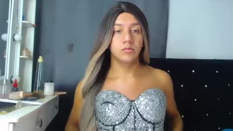 candysofiaxts online show from 11/23/25, 12:54