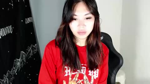 Snapshot of candysweetcum_ chatting on 03/15/26, 12:00 CALL ME SAM online show from 03/15/26, 12:00