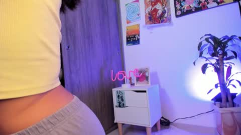 Camilla online show from 02/17/25, 06:15