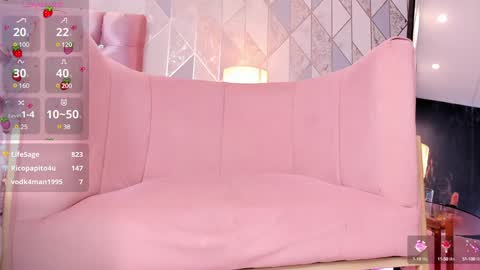 Snapshot of candyy_love1 chatting on 02/06/25, 03:41 candyy_love1 online show from 02/06/25, 03:41