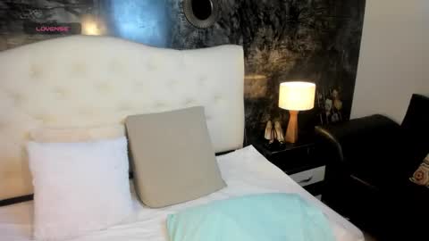 Allison online show from 12/02/25, 03:18