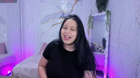 Snapshot of candyy_tay1 chatting on 06/03/26, 11:35 CANDYY online show from 06/03/26, 11:35