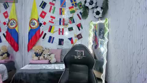 Snapshot of candyy_tay1 chatting on 07/05/26, 11:50 CANDYY online show from 07/05/26, 11:50