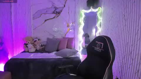 Snapshot of candyy_tay1 chatting on 08/01/26, 12:15 CANDYY online show from 08/01/26, 12:15