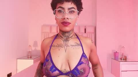 Aura  online show from 11/18/25, 11:58