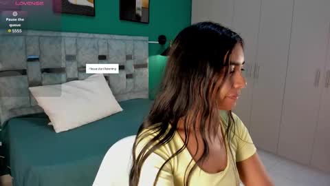 canelaa sweett online show from 03/19/26, 12:31