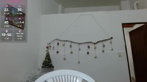 Snapshot of caneladeluxe chatting on 01/09/26, 02:58 Violeta online show from 01/09/26, 02:58