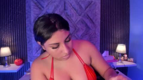 GABRIELA LOPEZ online show from 02/10/25, 10:19