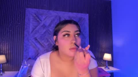 GABRIELA LOPEZ online show from 02/13/25, 04:00