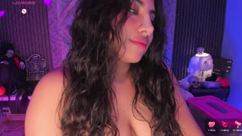 GABRIELA LOPEZ online show from 10/24/25, 05:37