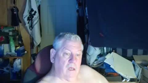 canoelicker69 online show from 09/30/25, 10:31