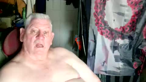 canoelicker69 online show from 05/09/26, 02:55