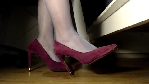 Snapshot of caolau chatting on 11/01/25, 08:33 Miss Di online show from 11/01/25, 08:33