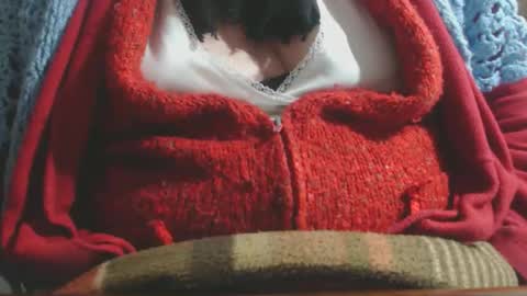 Cinzia  ex regina  online show from 10/28/25, 08:11