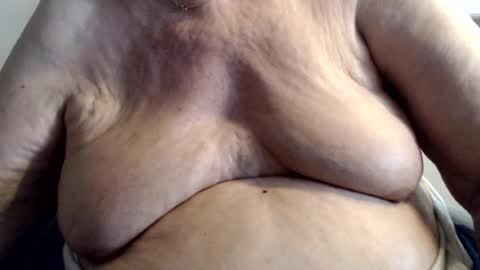 Snapshot of capitanfuturo44 chatting on 07/11/26, 09:56 Cinzia ex regina online show from 07/11/26, 09:56