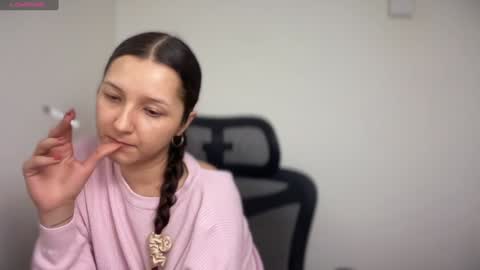 Emma online show from 01/15/25, 03:07