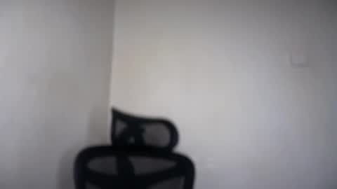 Snapshot of cappuccinokiss chatting on 03/31/26, 05:41 Emma online show from 03/31/26, 05:41