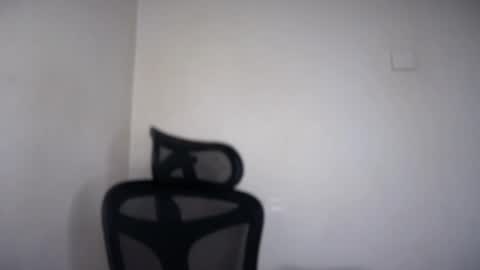 Snapshot of cappuccinokiss chatting on 04/02/26, 06:22 Emma online show from 04/02/26, 06:22