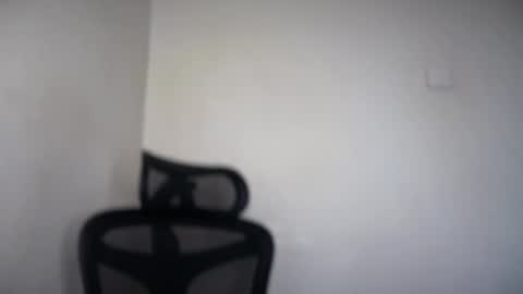 Snapshot of cappuccinokiss chatting on 04/08/26, 04:56 Emma online show from 04/08/26, 04:56