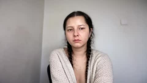 Snapshot of cappuccinokiss chatting on 04/20/26, 07:33 Emma online show from 04/20/26, 07:33