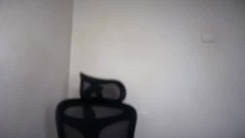 Snapshot of cappuccinokiss chatting on 05/01/26, 03:22 Emma online show from 05/01/26, 03:22